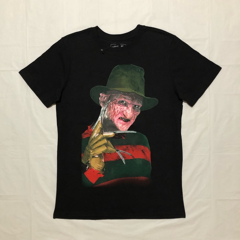 NWOT Nightmare on Elm Street Freddy Krueger Mens ShortSleeve Black Graphic Tee M